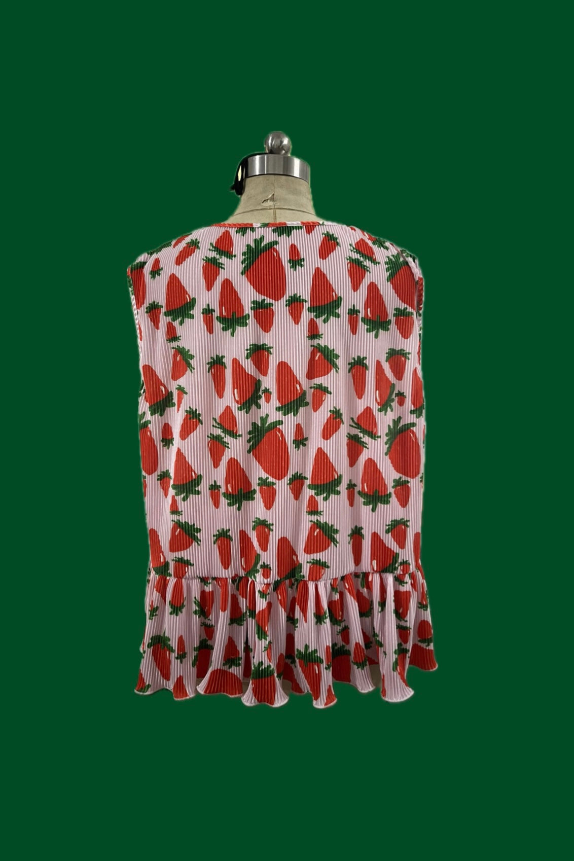TABY ORIGINAL: Strawberry Fields Plisse Short/Vest Set In Sizes XS-5X!***