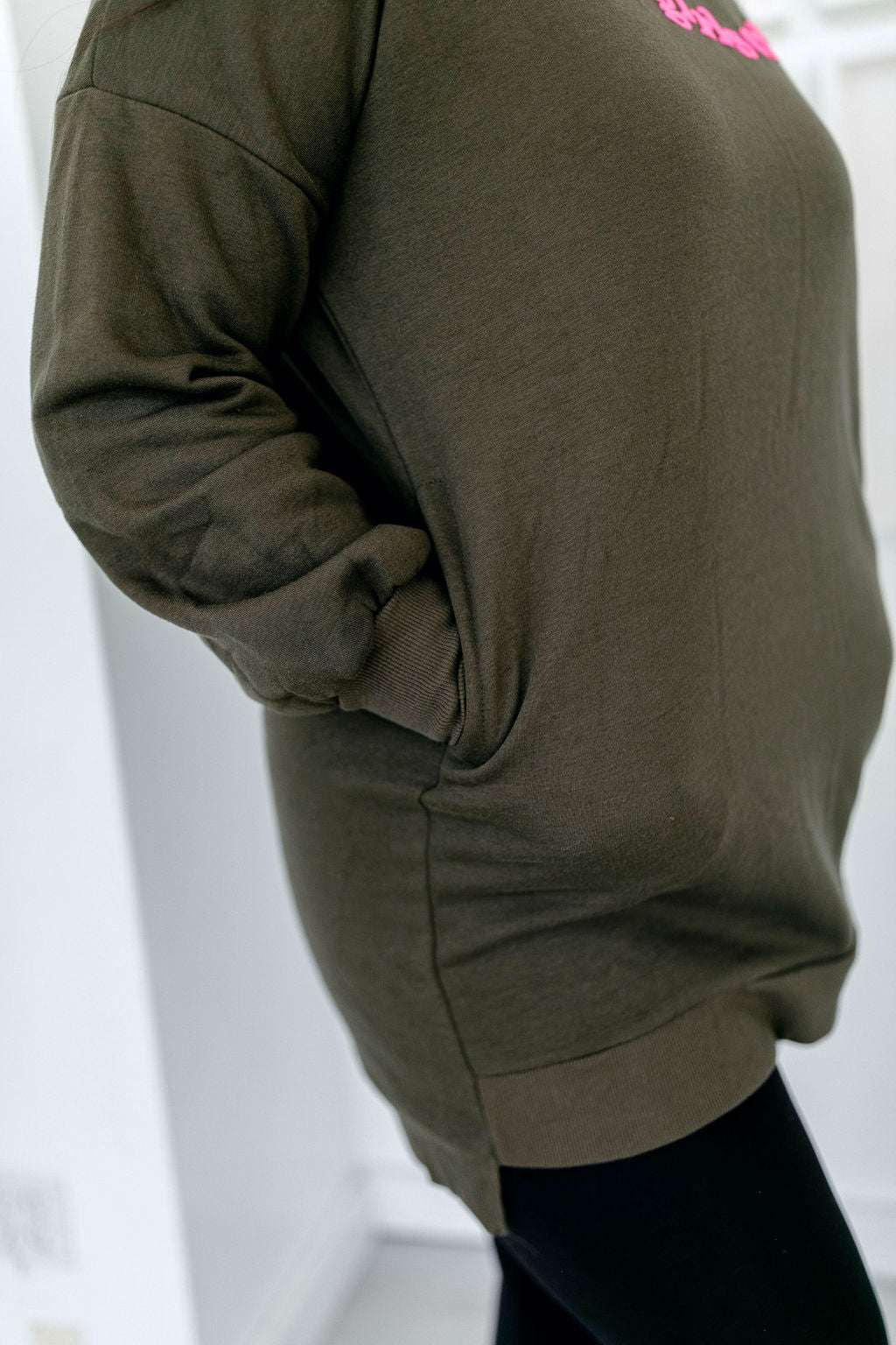 TABY ORIGINAL: Hot Girls Cry Longline Crewneck PUFF***