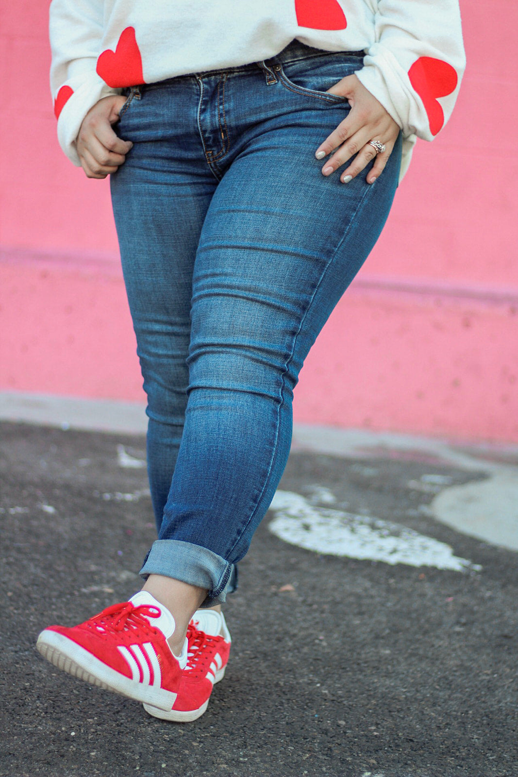 Mid Rise Skinny Roller Crop Pant