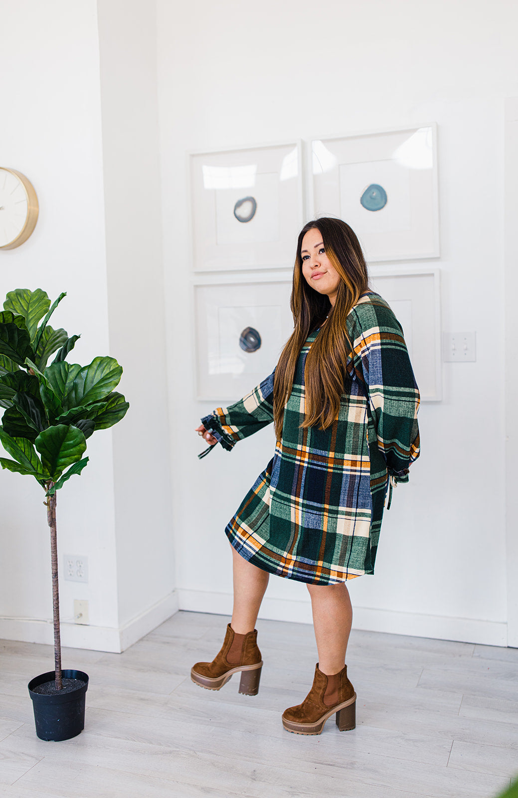 Turning Heads Plaid Dress TABY'S PICK***