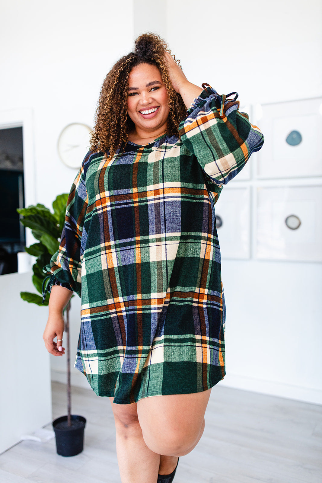 Turning Heads Plaid Dress TABY'S PICK***