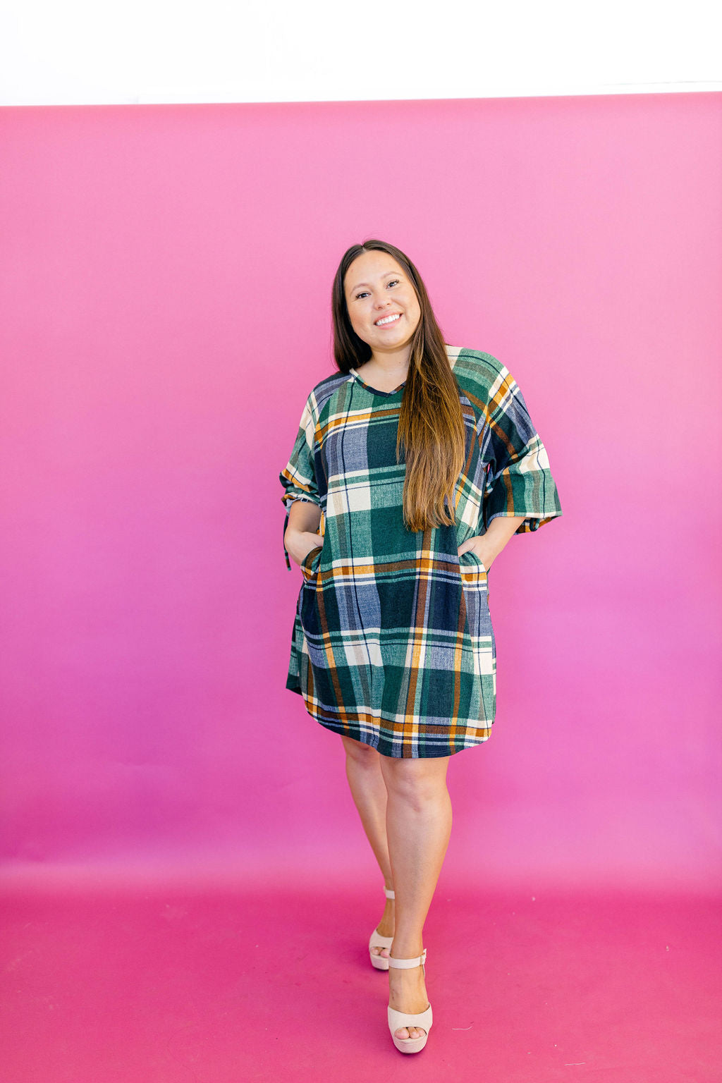 Turning Heads Plaid Dress TABY'S PICK***