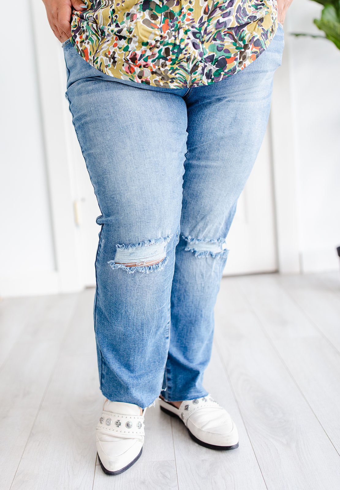 Wild Ivy Mid Rise Denim SHOW FAVORITE***