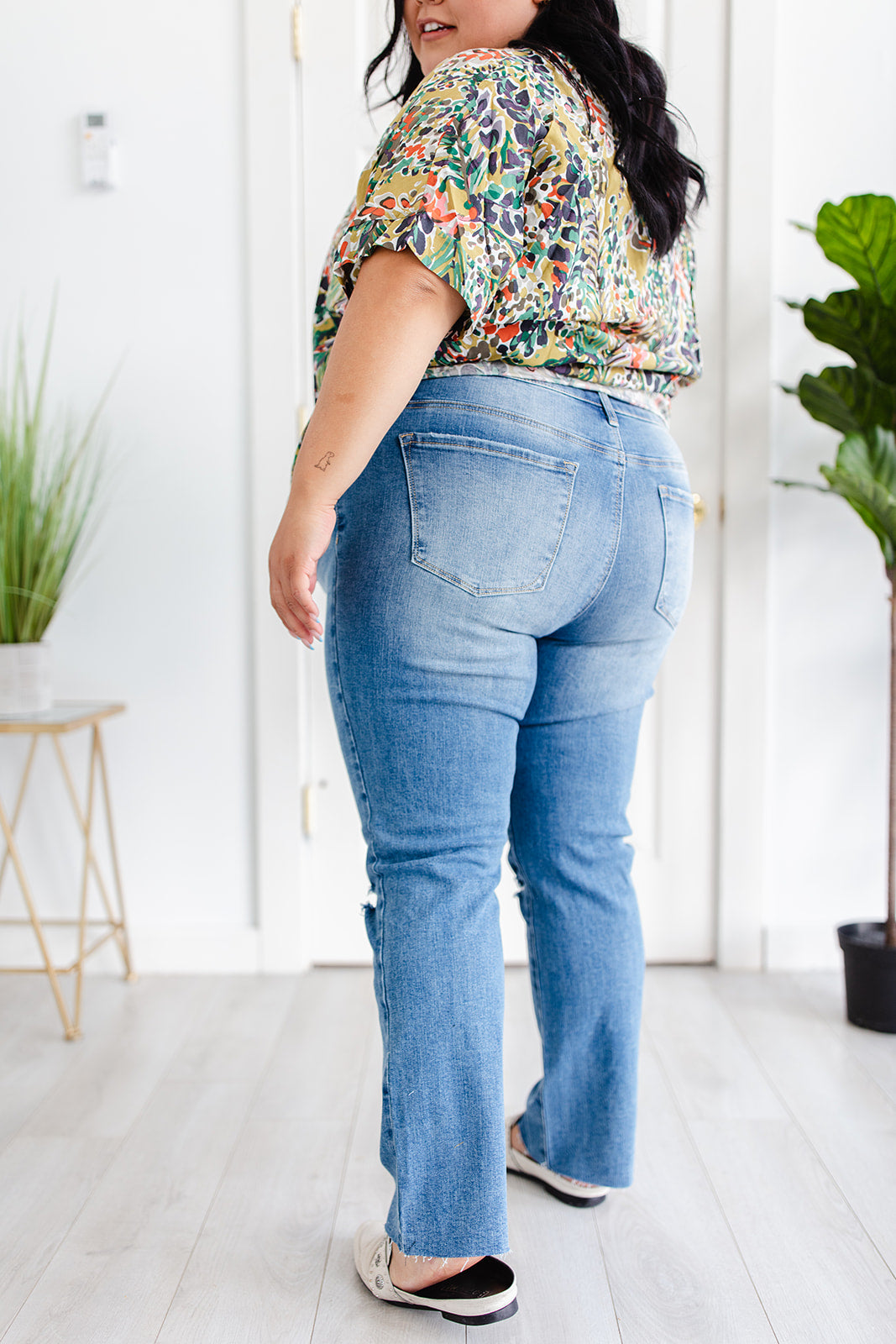 Wild Ivy Mid Rise Denim SHOW FAVORITE***
