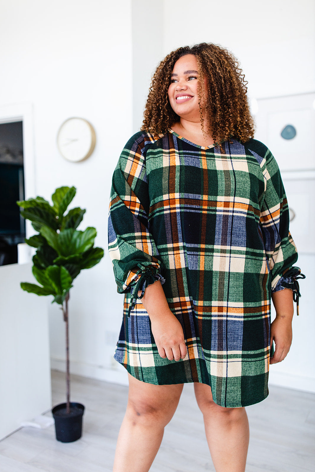 Turning Heads Plaid Dress TABY'S PICK***