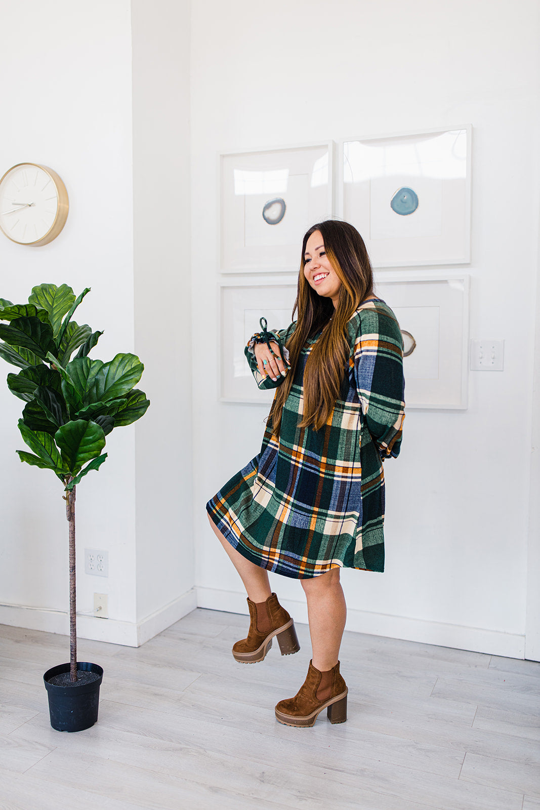 Turning Heads Plaid Dress TABY'S PICK***