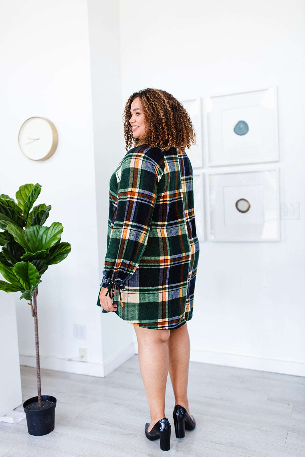 Turning Heads Plaid Dress TABY'S PICK***