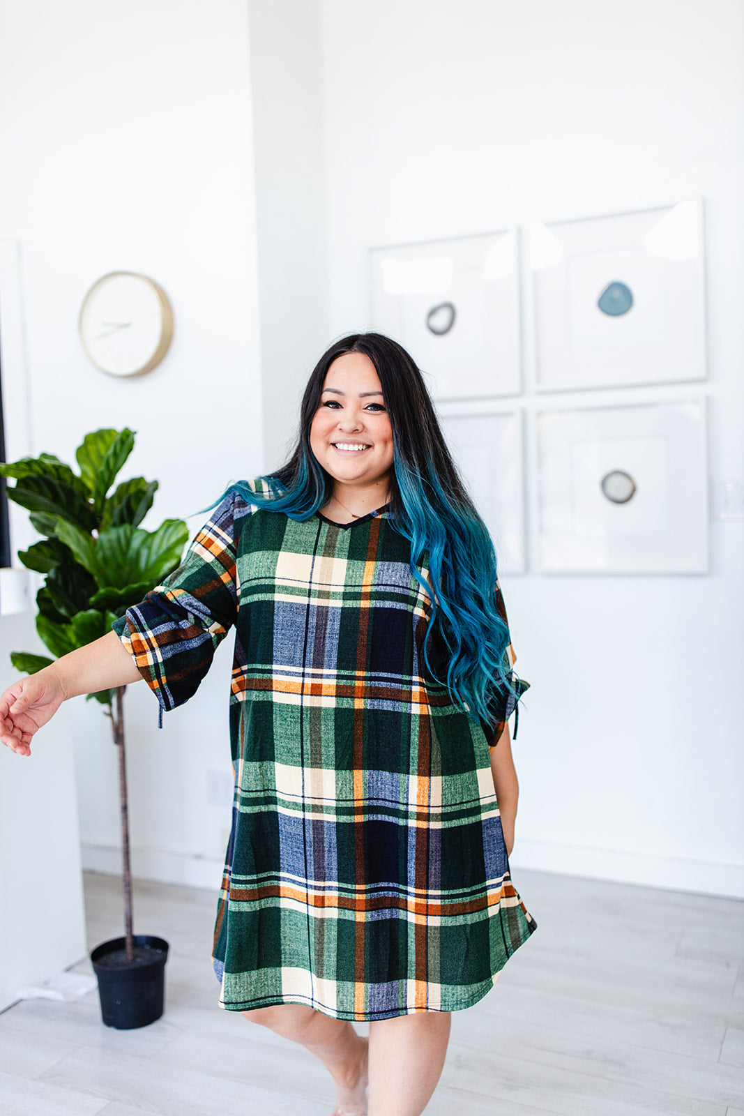 Turning Heads Plaid Dress TABY'S PICK***