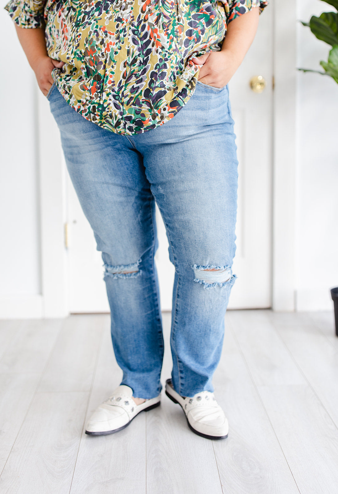 Wild Ivy Mid Rise Denim SHOW FAVORITE***