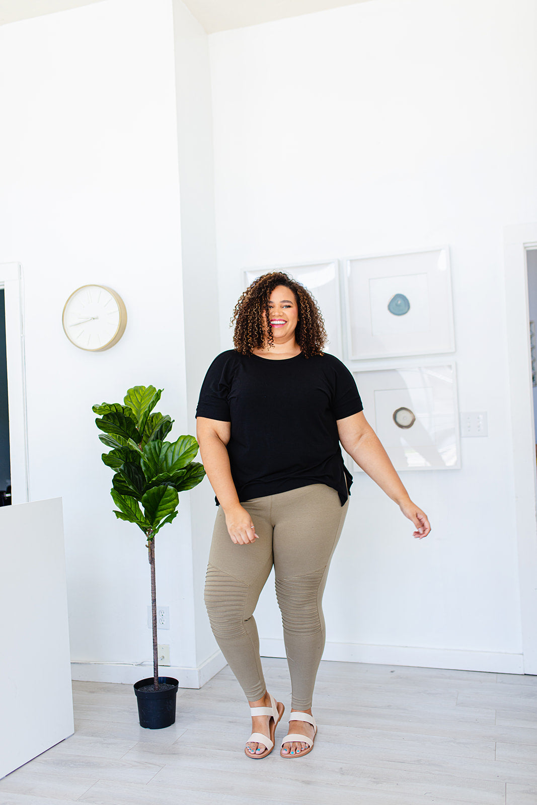 Mood Motto Leggings In KHAKI***