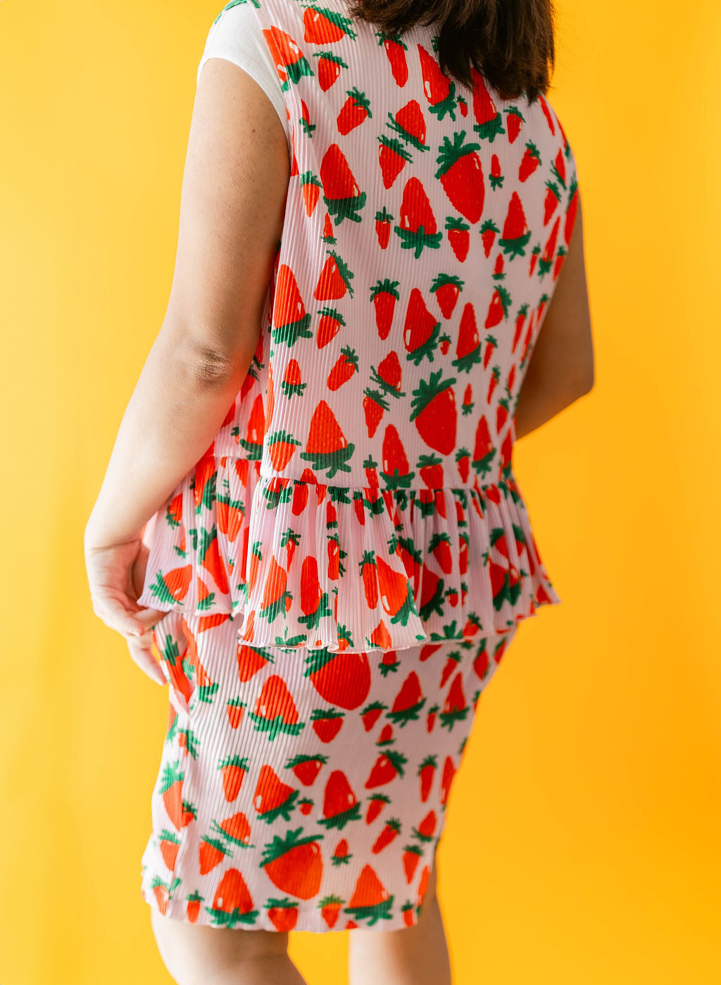 TABY ORIGINAL: Strawberry Fields Plisse Short/Vest Set In Sizes XS-5X!***