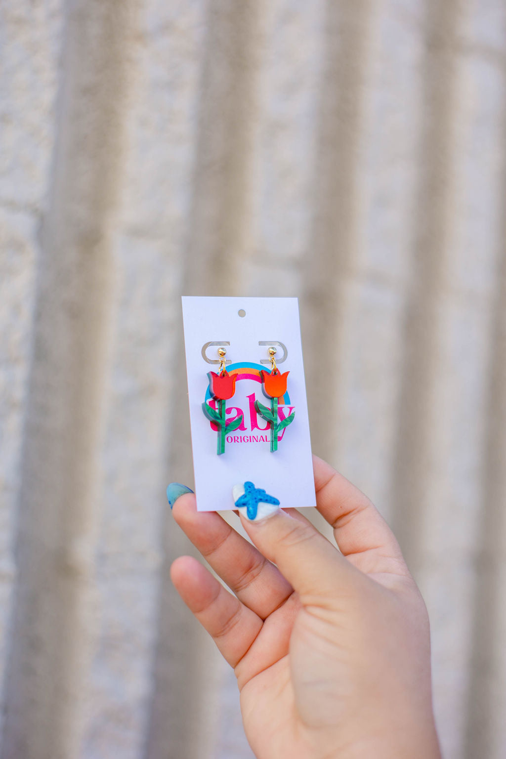 Taby Original: Mañana Sera Bonito Tulip Earrings