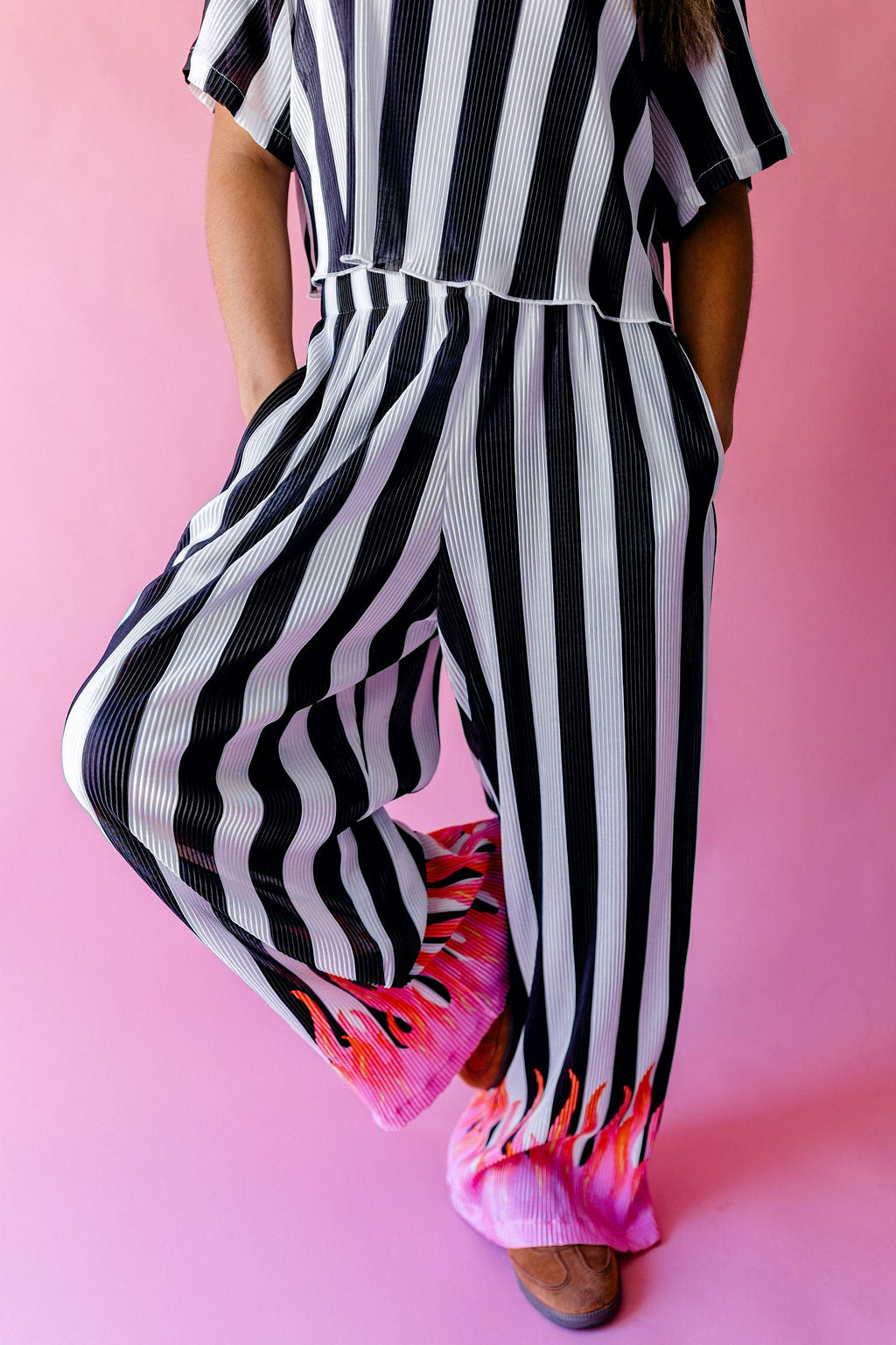 TABY ORIGINAL: Pretty In Flames Long Sleeve Plisse Pant Set in Sizes XS-5X***