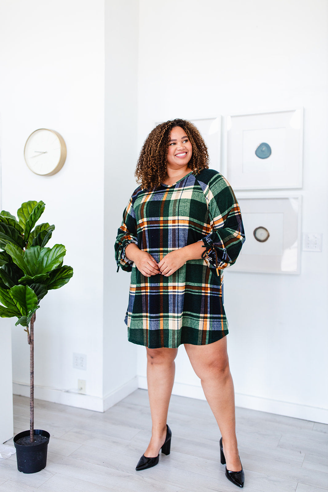 Turning Heads Plaid Dress TABY'S PICK***